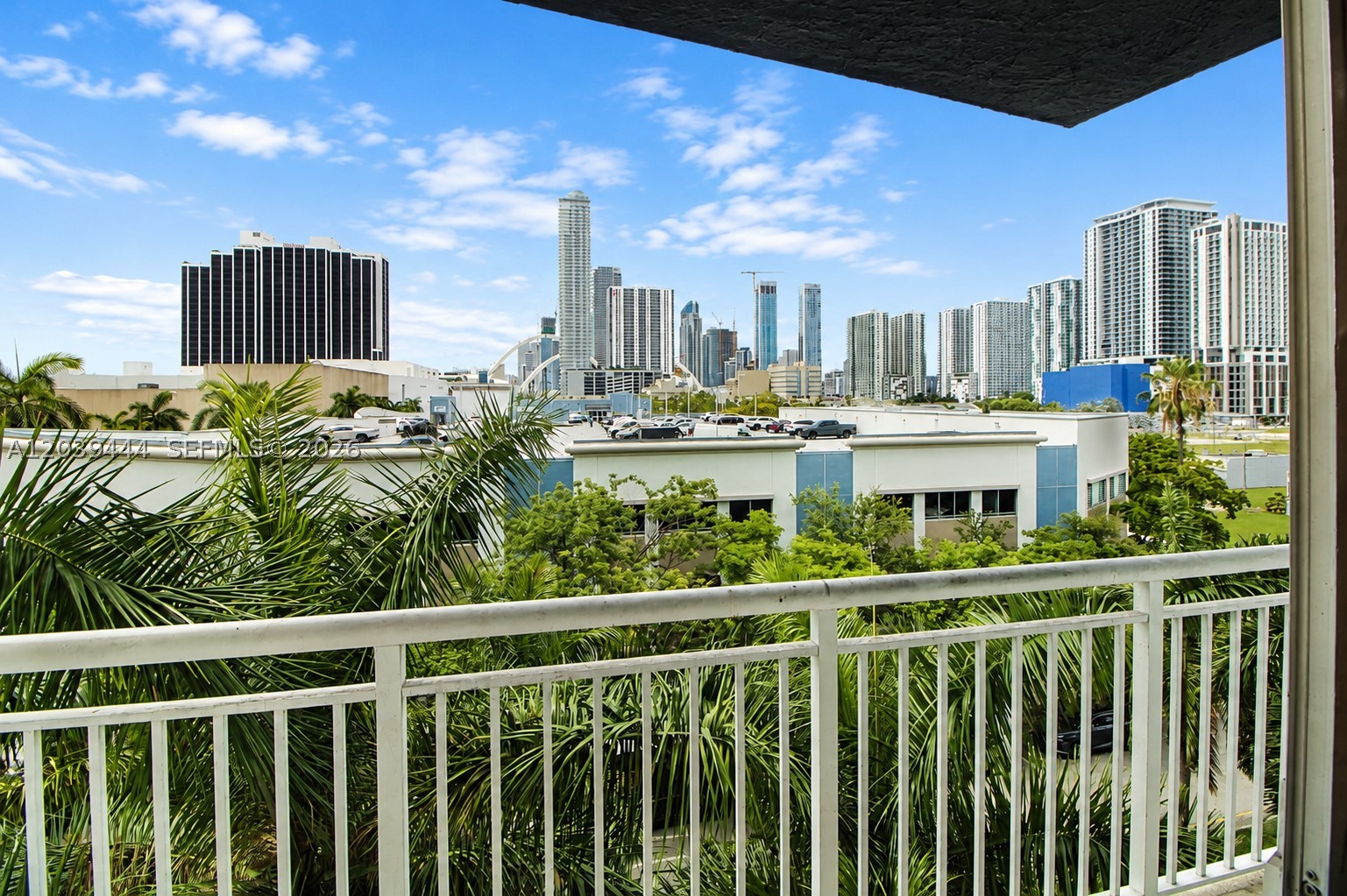 1800 BISCAYNE PLAZA CONDO - Residential