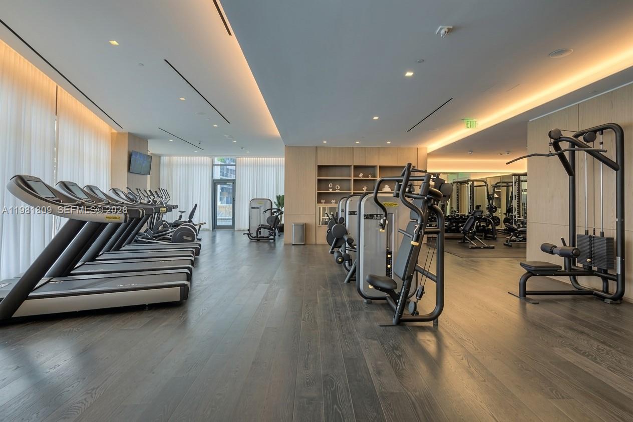 801 SMA RESIDENCES CONDO - Residential