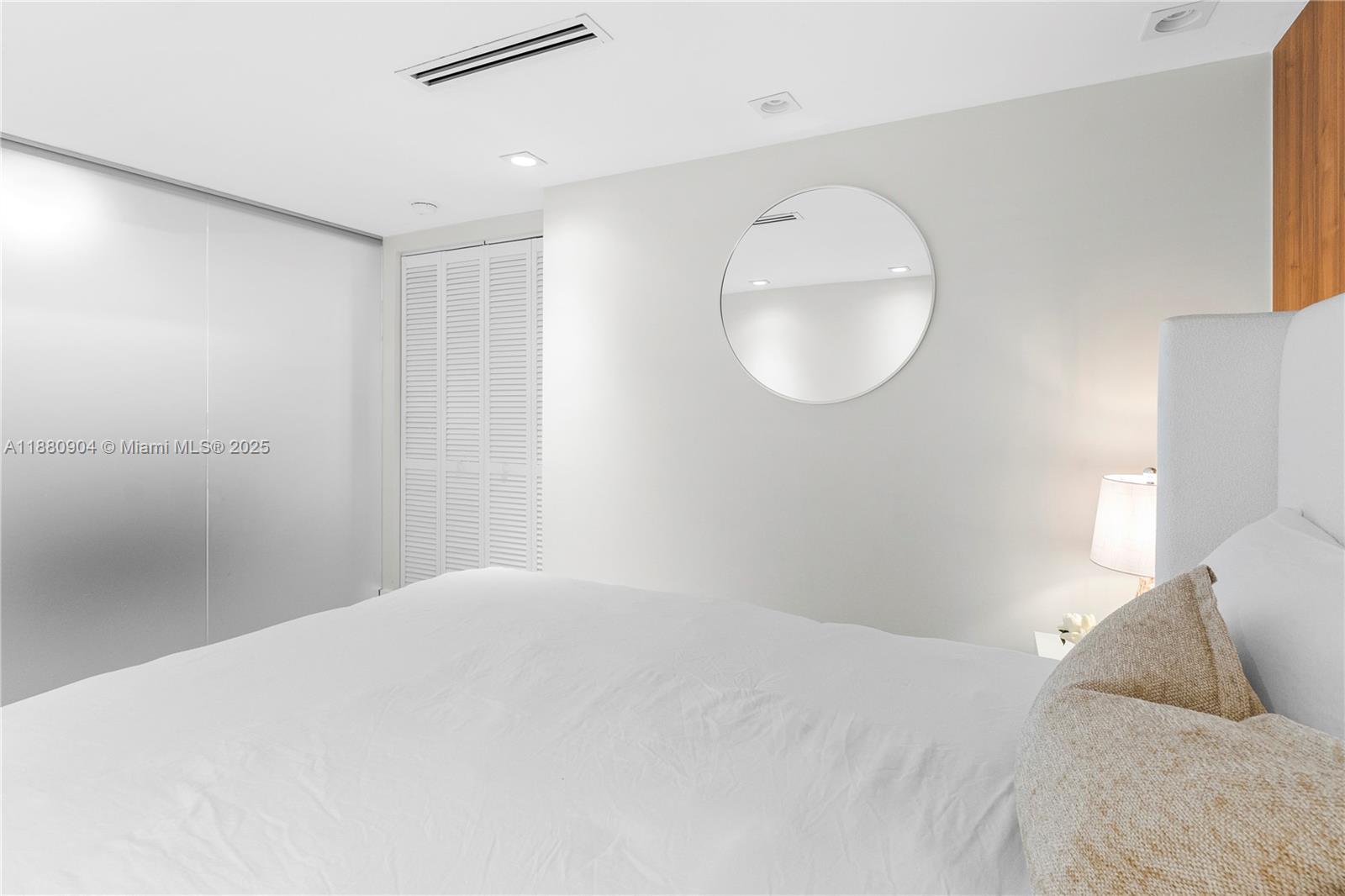 RONEY PALACE CONDO - Residential