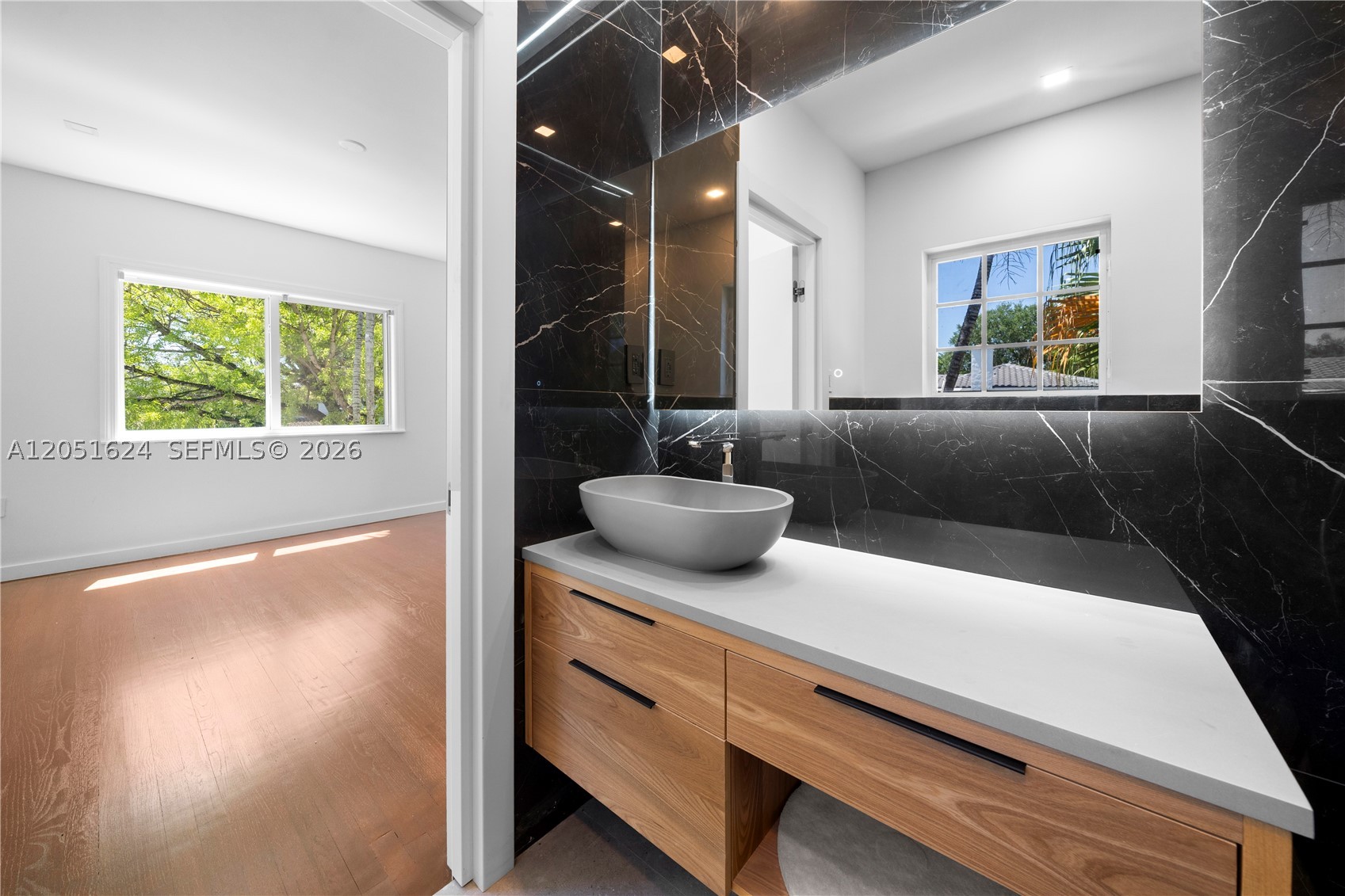 LA GORCE GOLF SUB - Residential Lease