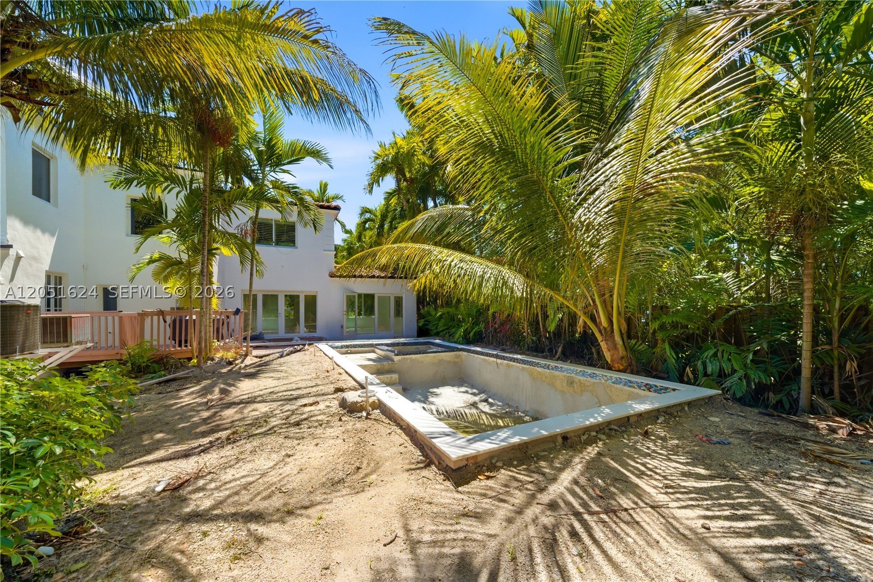 LA GORCE GOLF SUB - Residential Lease