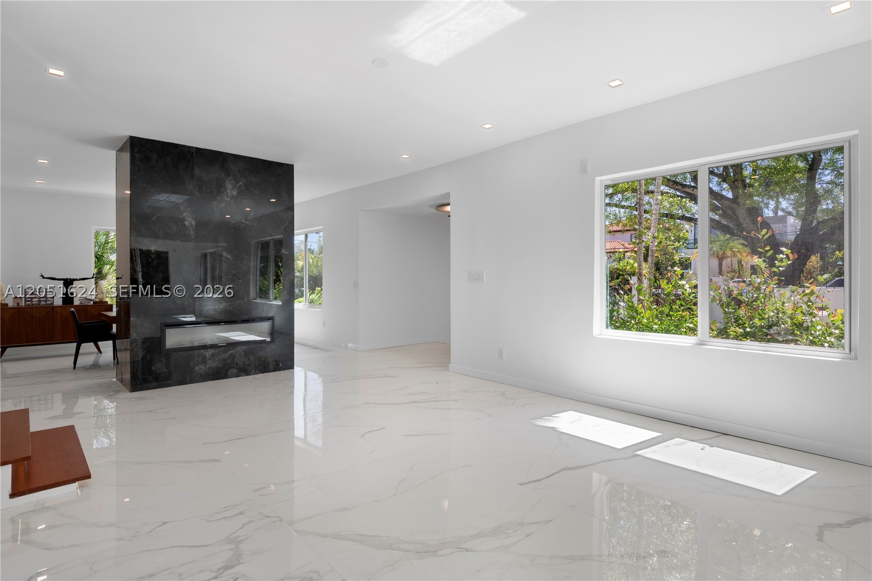 LA GORCE GOLF SUB - Residential Lease