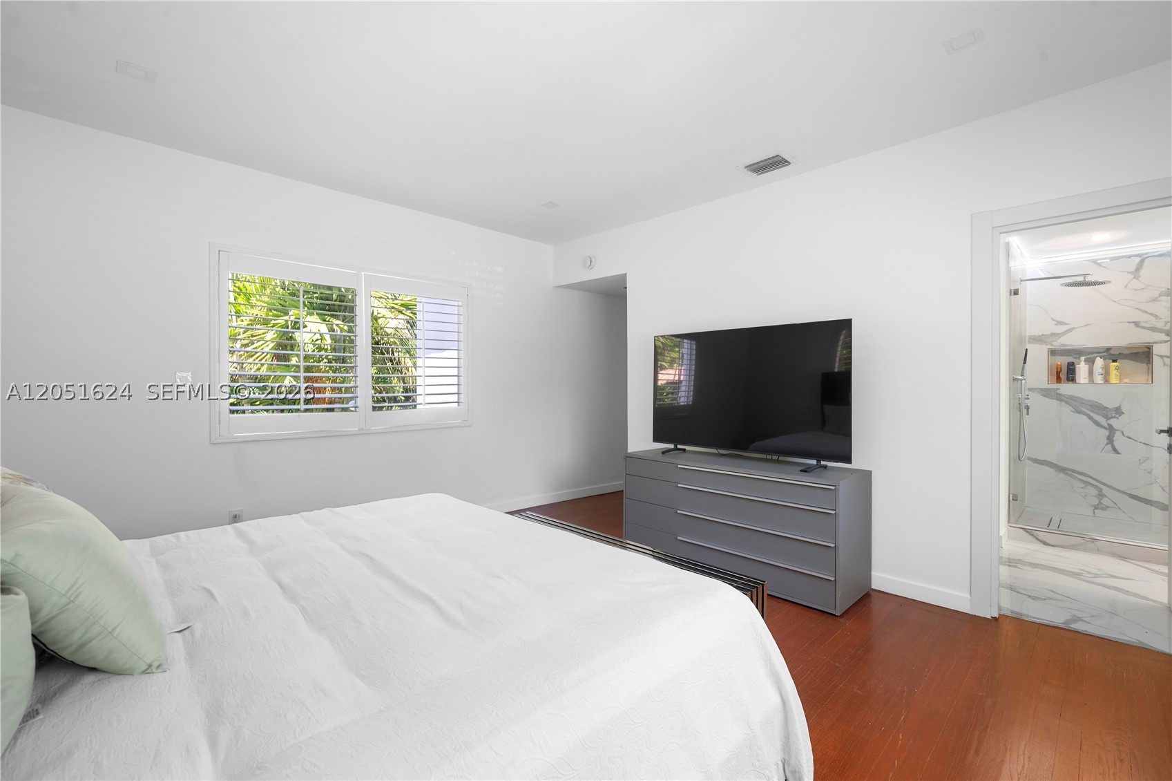 LA GORCE GOLF SUB - Residential Lease