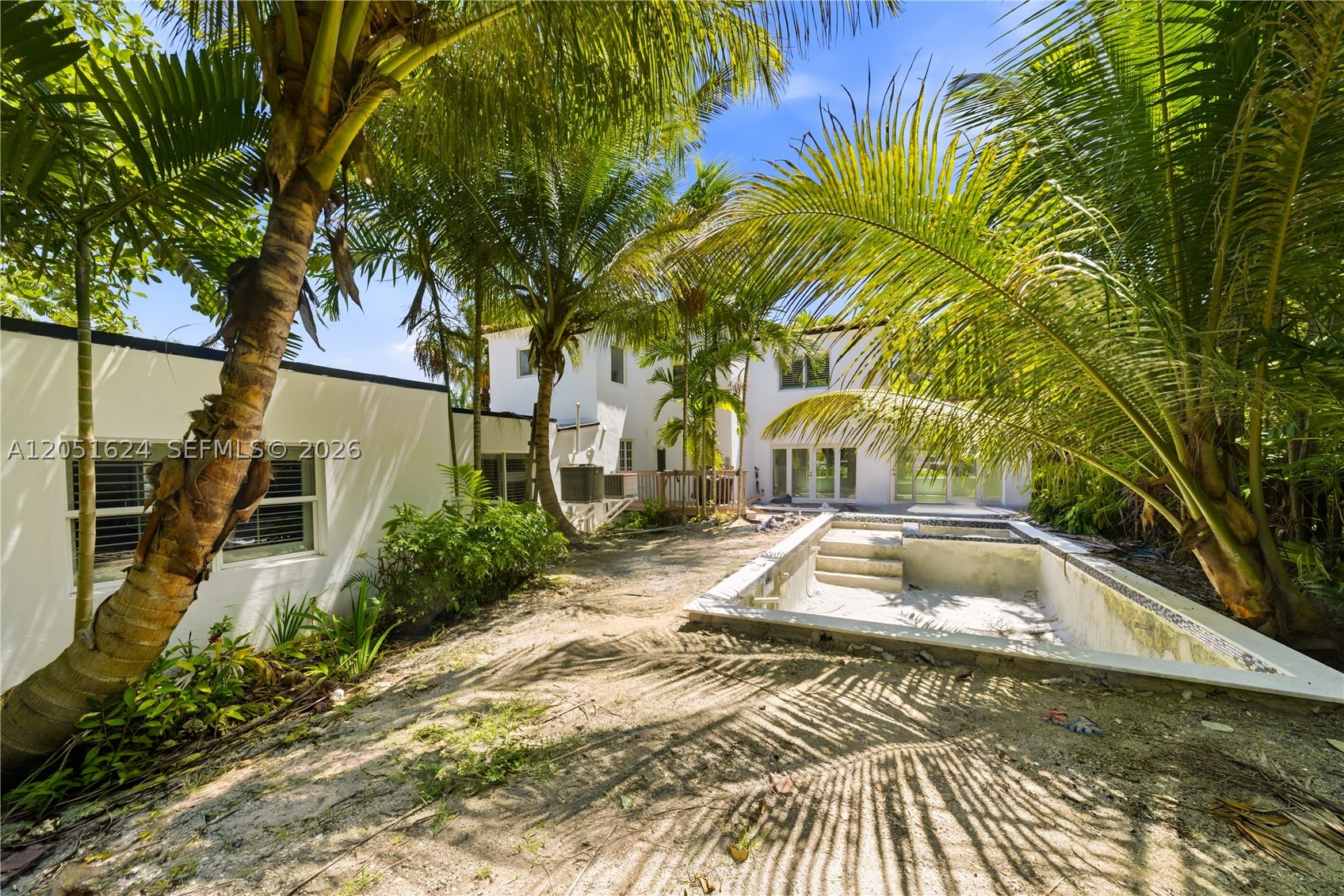 LA GORCE GOLF SUB - Residential Lease