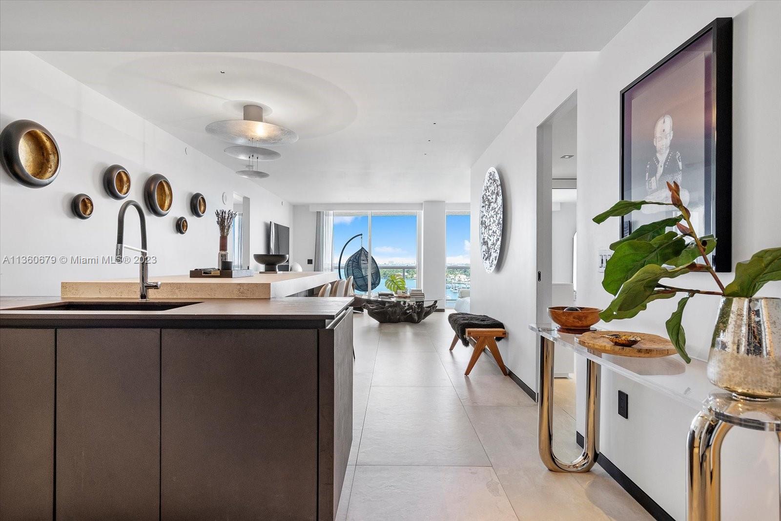 THE GRAND VENETIAN CONDO - Residential