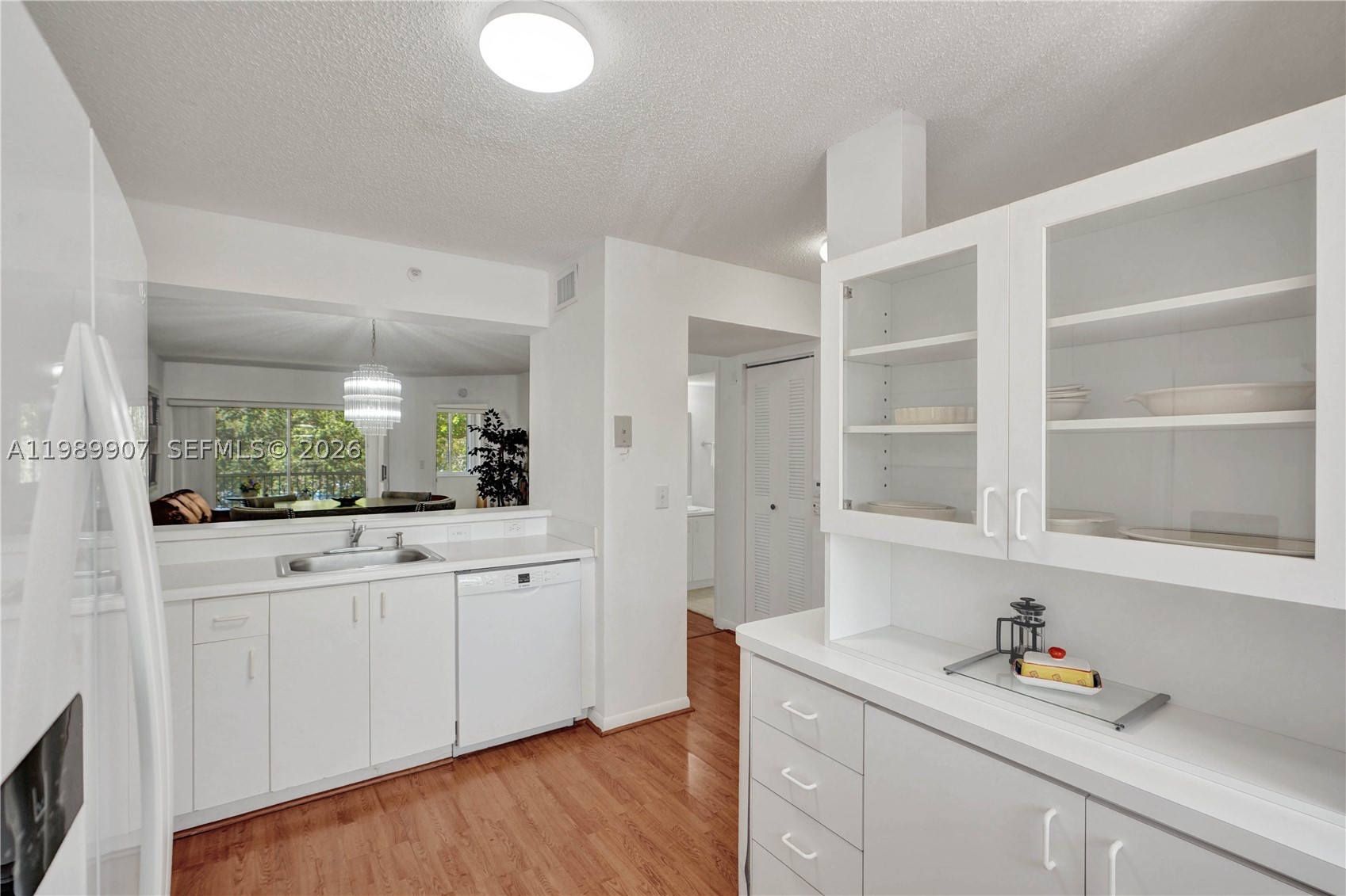 WELDON CONDOMINIUM G - Residential