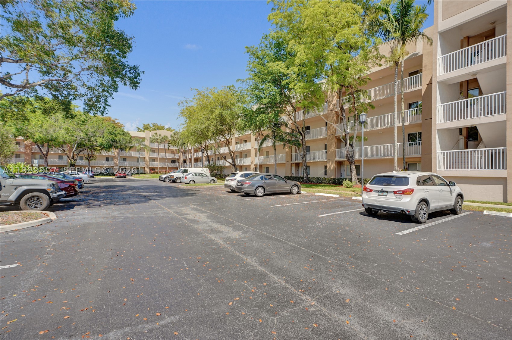 WELDON CONDOMINIUM G - Residential