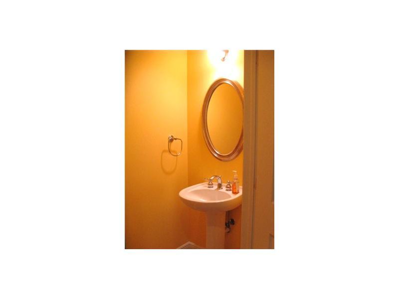 PALM VILLAS CONDO INC - Residential Lease