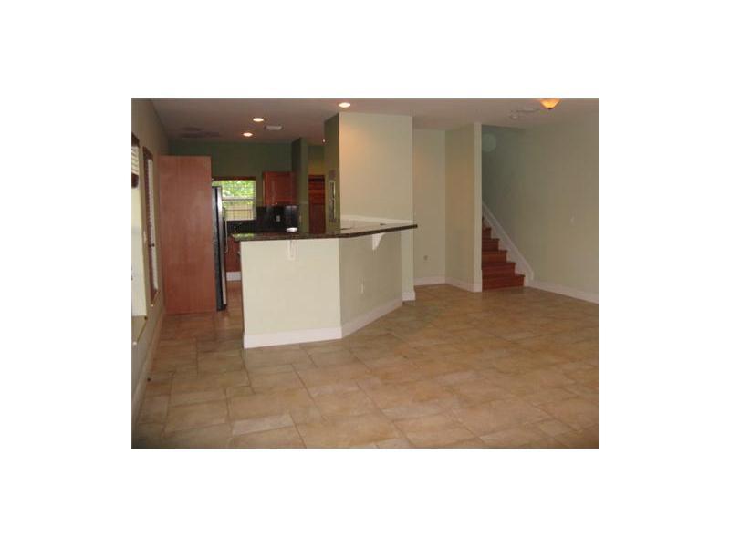 PALM VILLAS CONDO INC - Residential Lease