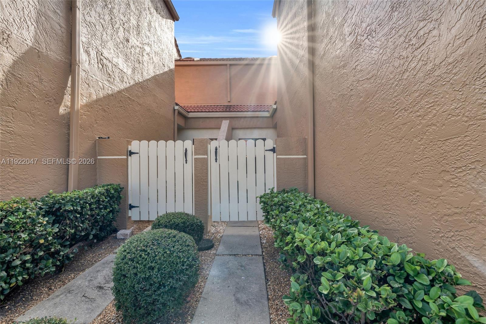 EAGLE RIDGE - Residential