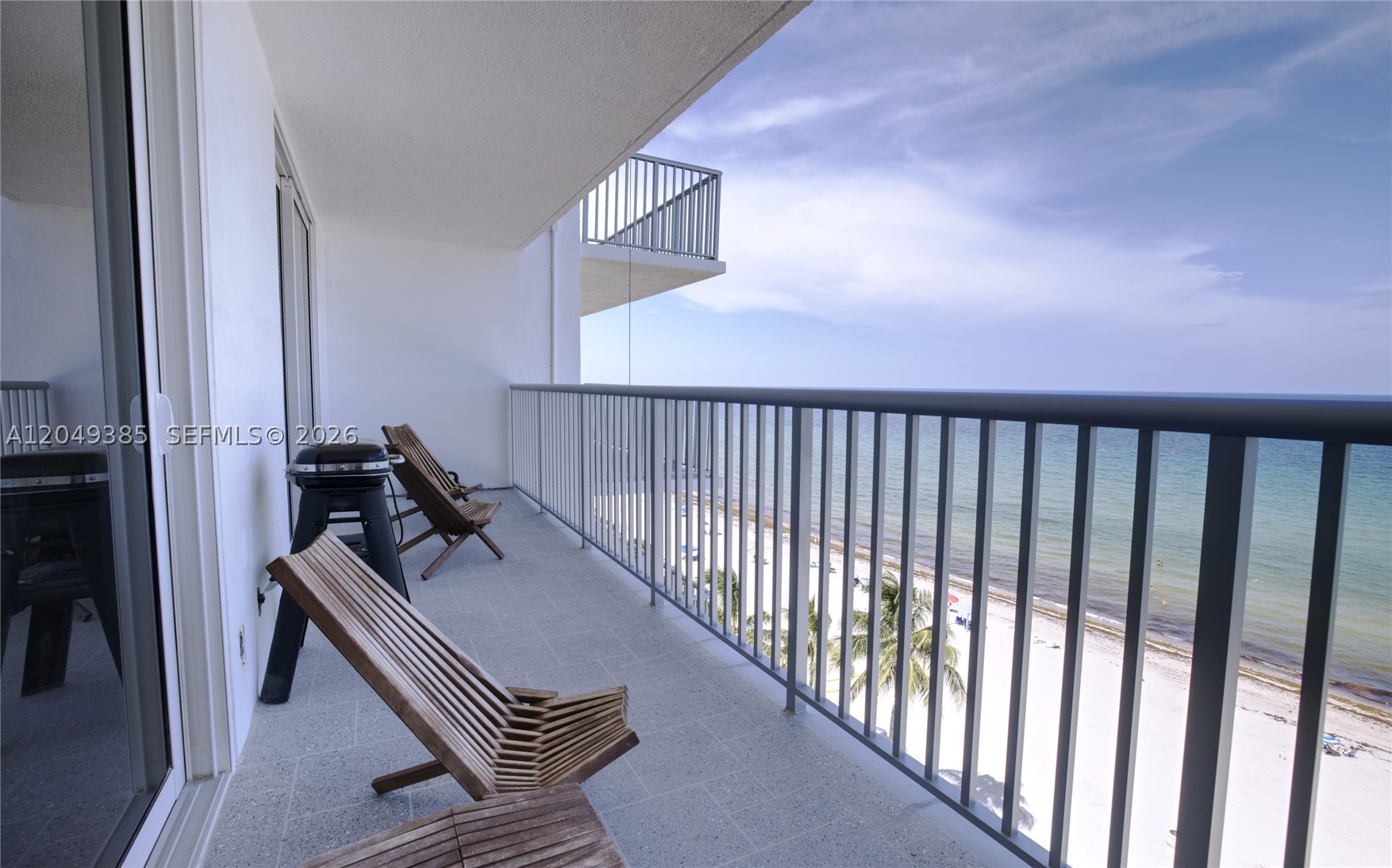 EDGEWATER BEACH TOWERS CO - Residential