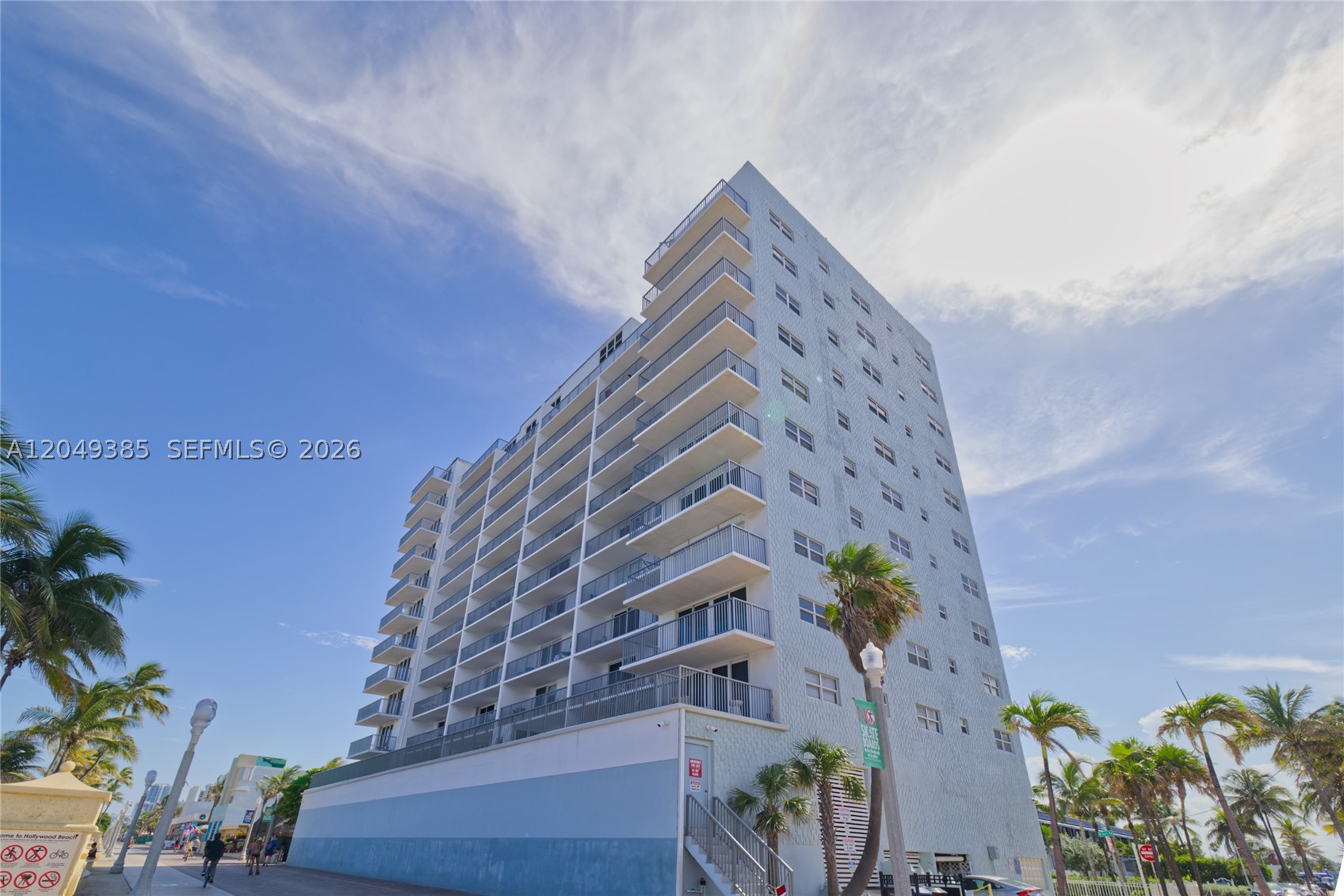 EDGEWATER BEACH TOWERS CO - Residential