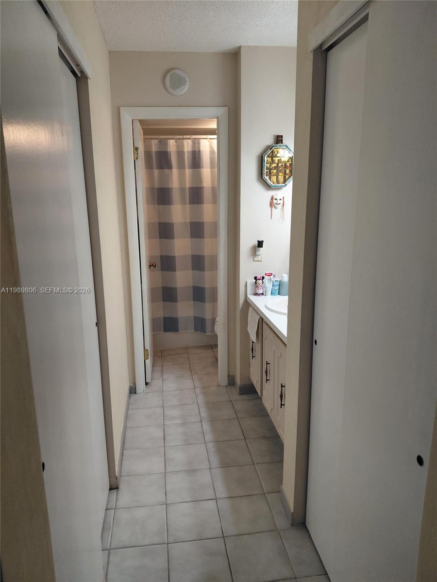ASHLEIGH HOUSE CONDO - Residential