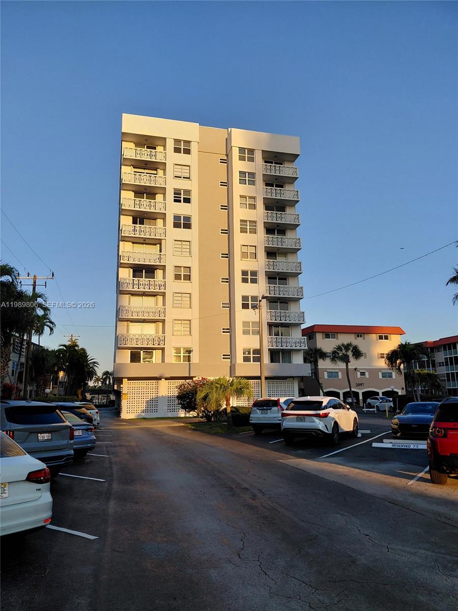 ASHLEIGH HOUSE CONDO - Residential