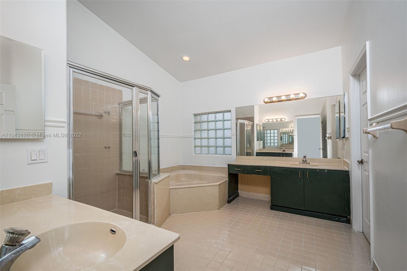 PRESERVE ESTATES - Residential