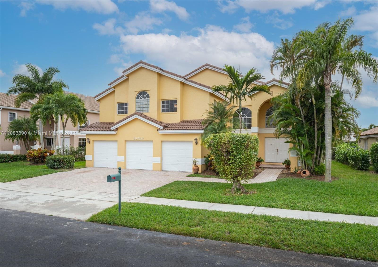 PRESERVE ESTATES - Residential