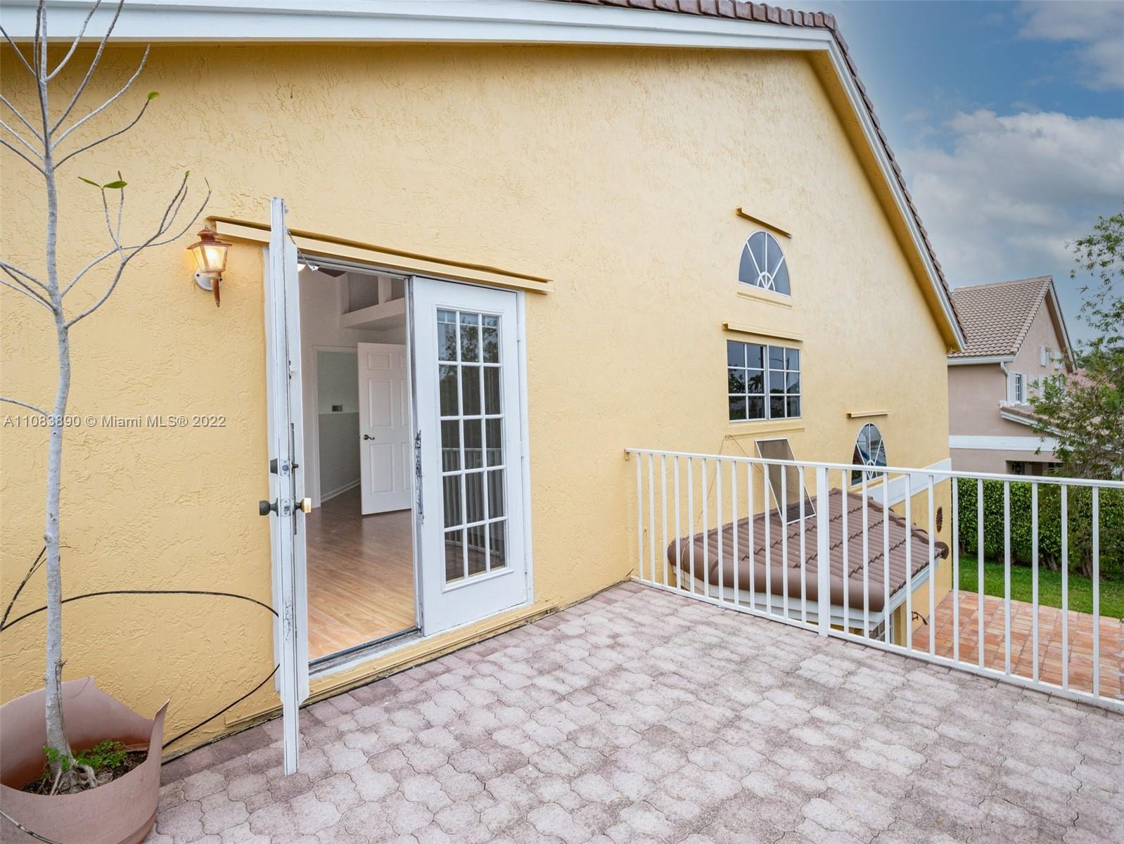 PRESERVE ESTATES - Residential
