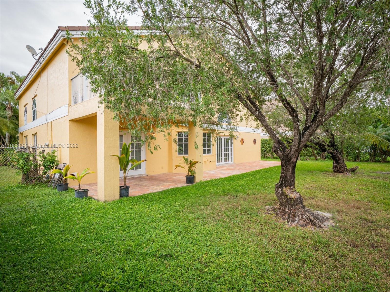 PRESERVE ESTATES - Residential