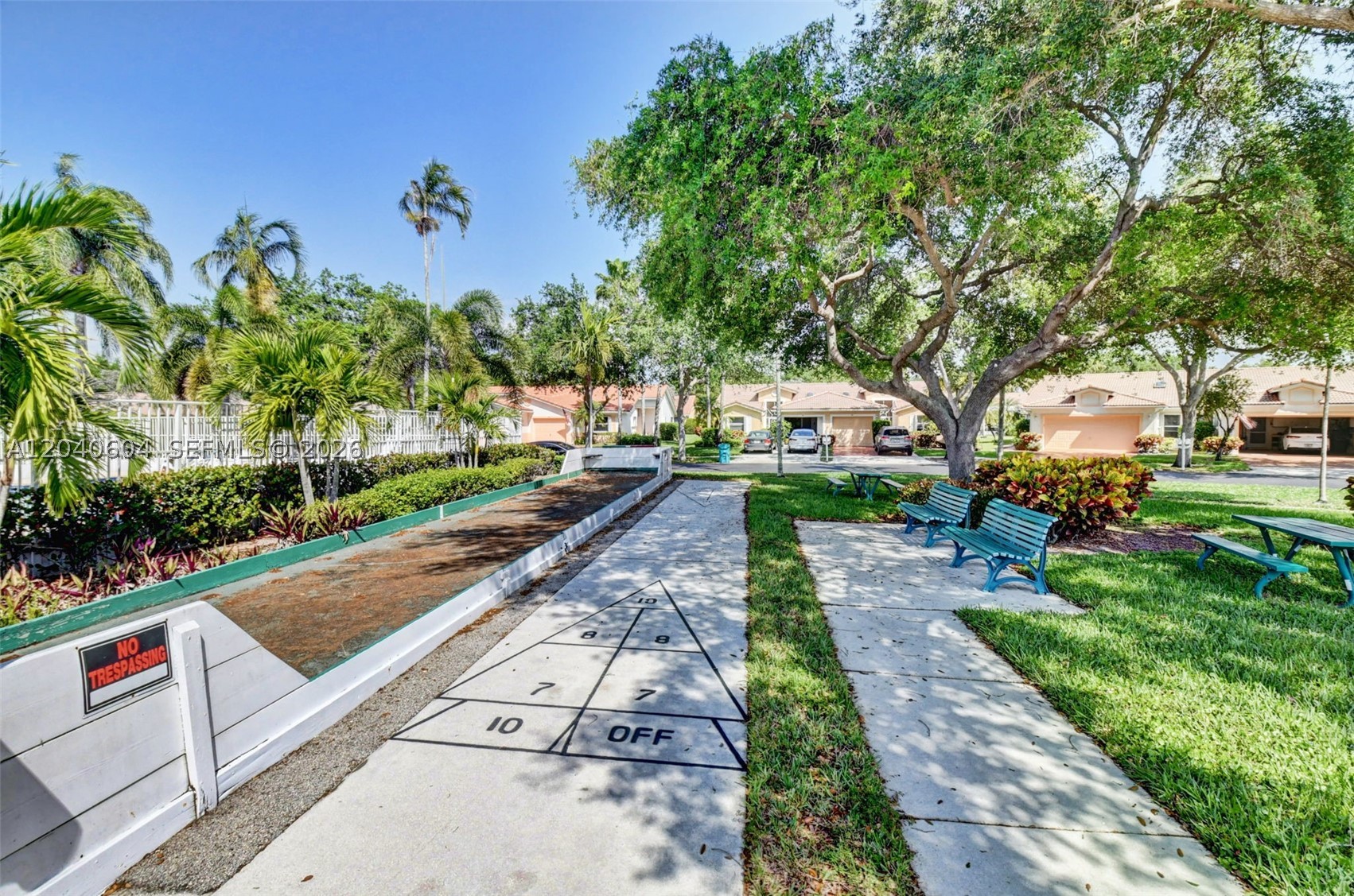 SAUSALITO PLACE - Residential