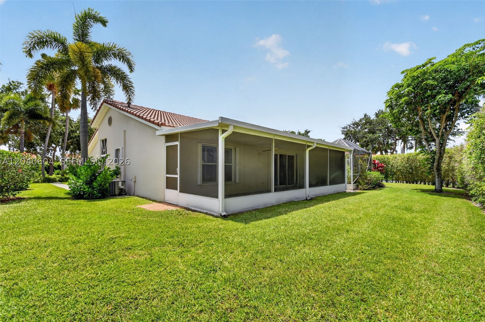 SAUSALITO PLACE - Residential