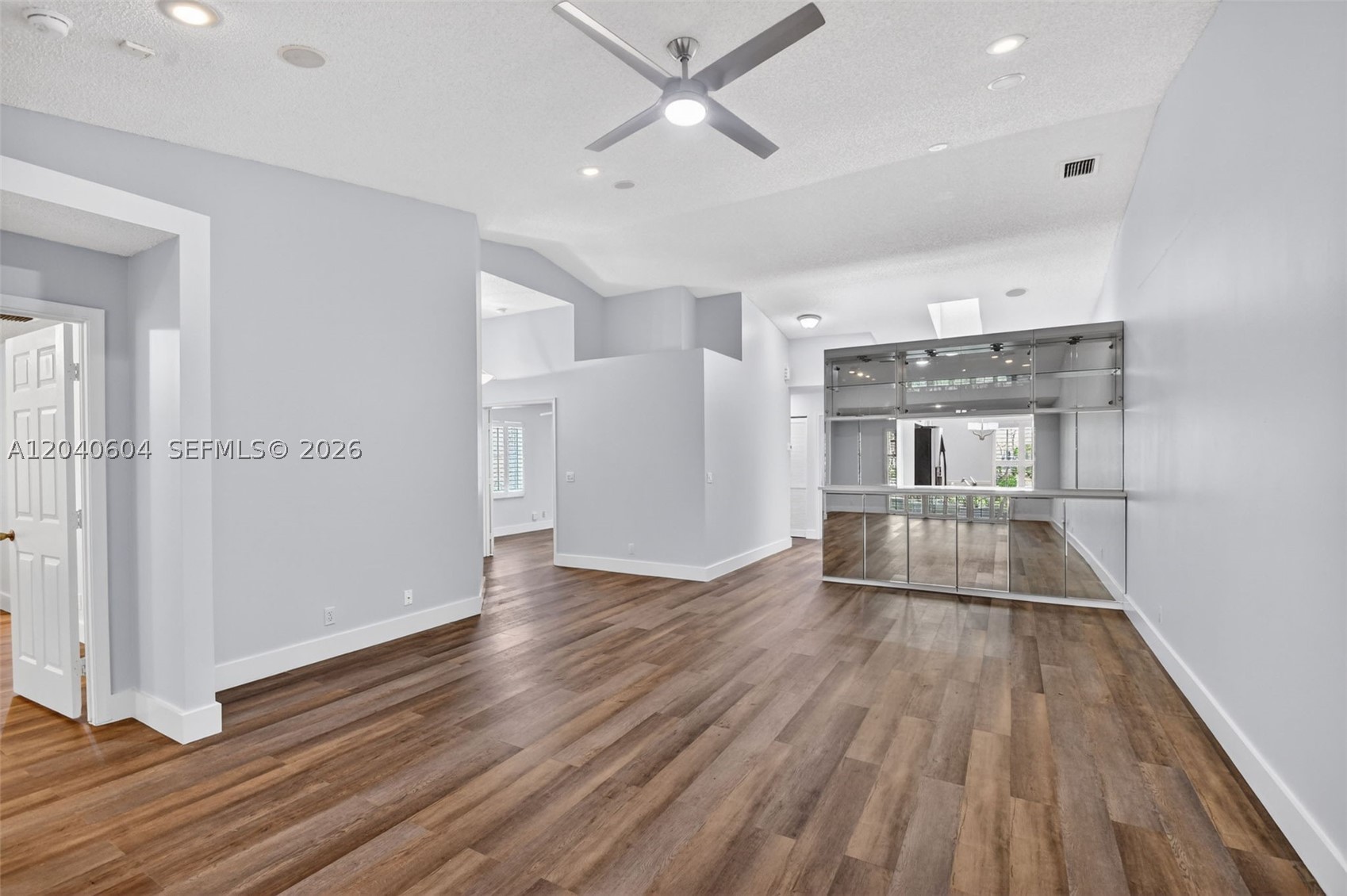 SAUSALITO PLACE - Residential