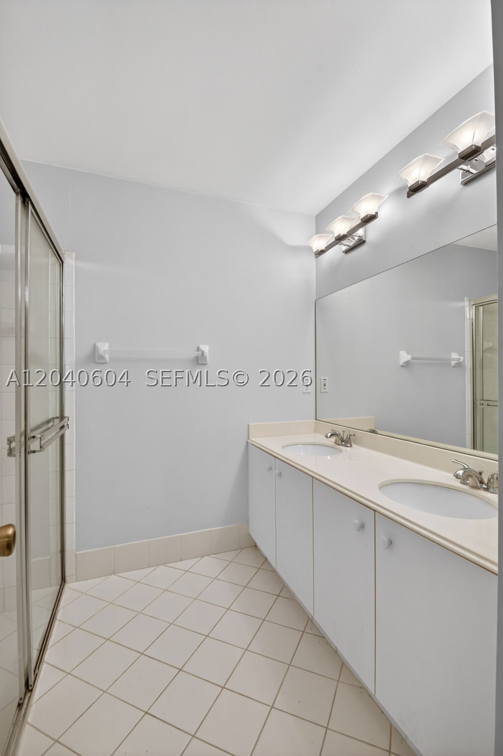 SAUSALITO PLACE - Residential