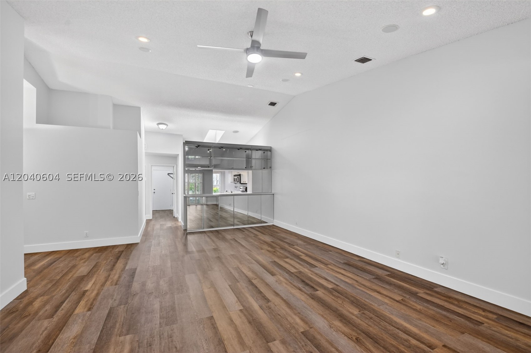 SAUSALITO PLACE - Residential