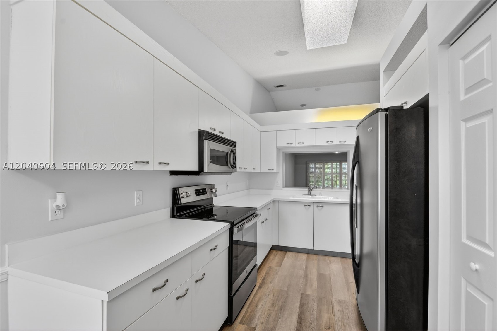 SAUSALITO PLACE - Residential