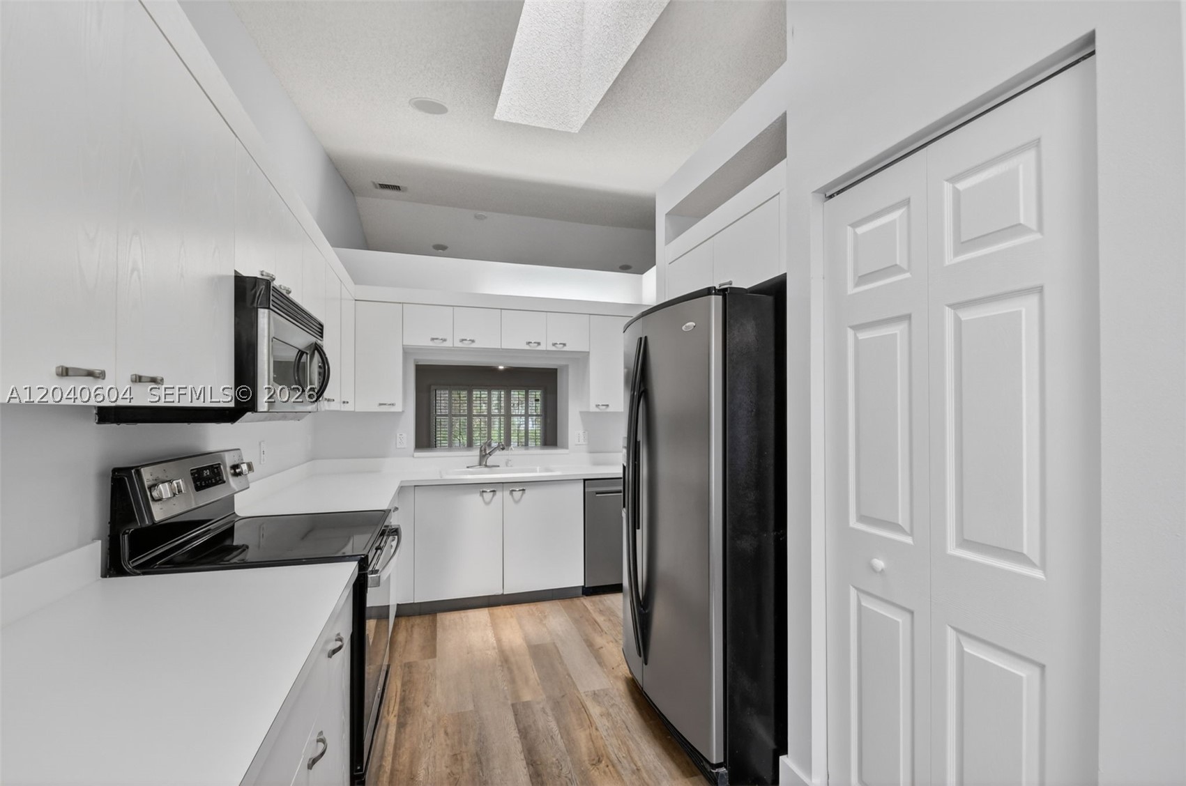 SAUSALITO PLACE - Residential
