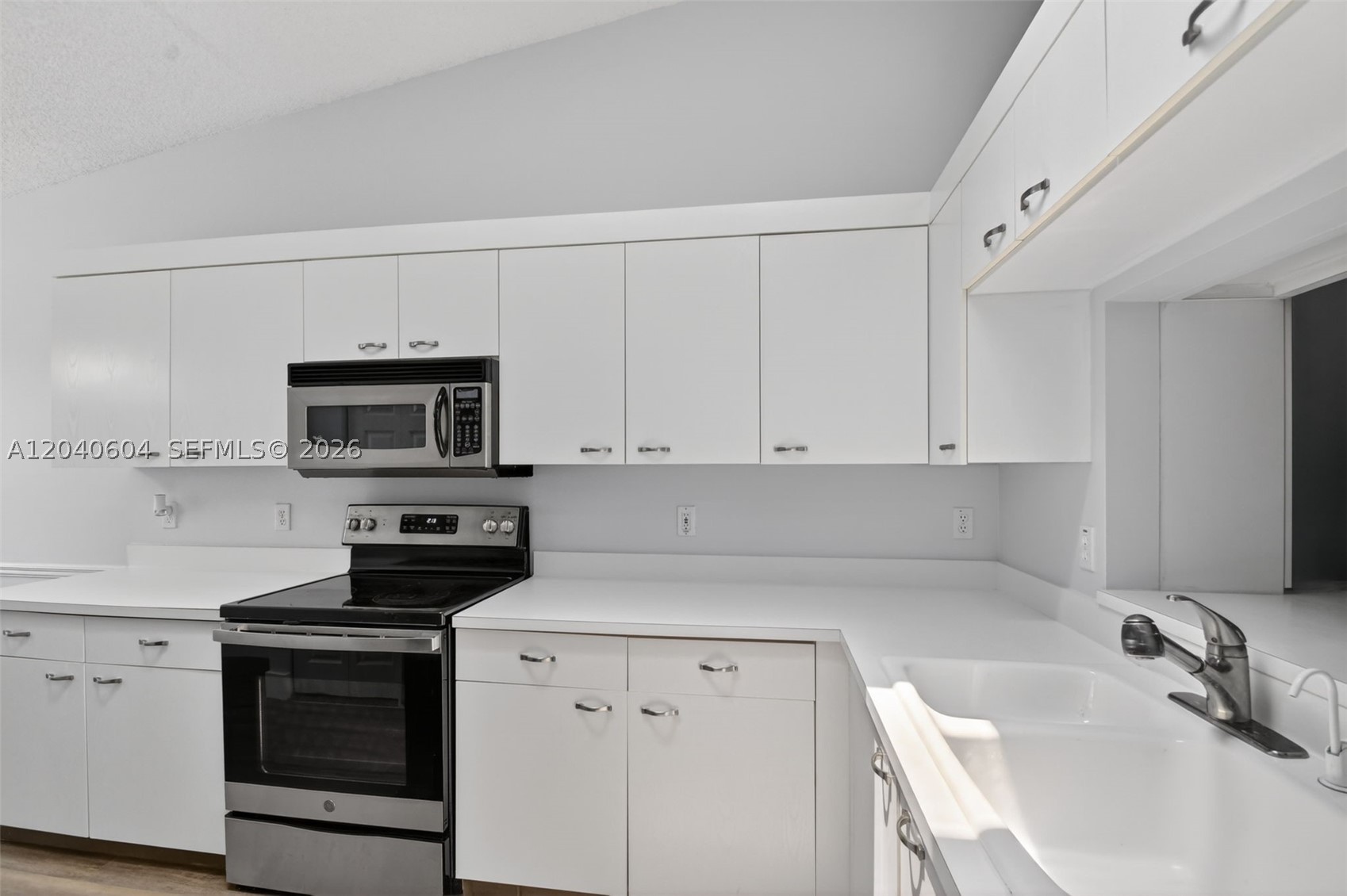 SAUSALITO PLACE - Residential