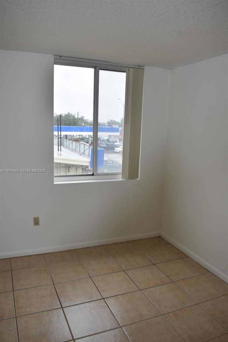 HIGHPOINT CONDO - Residential