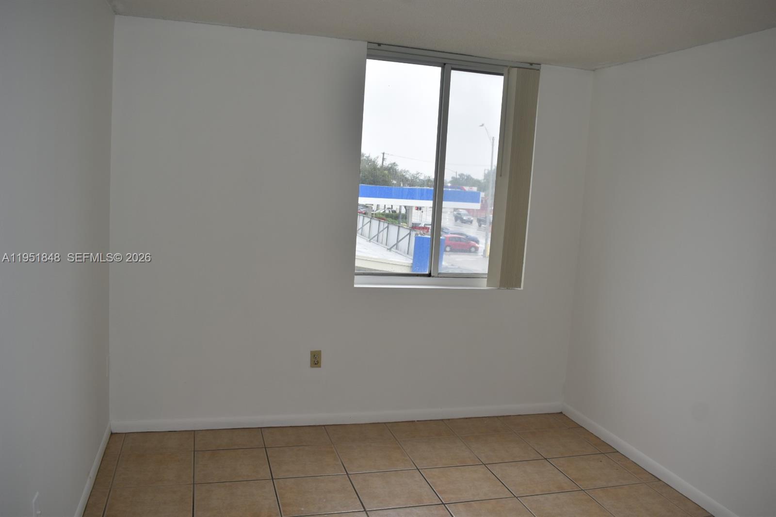 HIGHPOINT CONDO - Residential