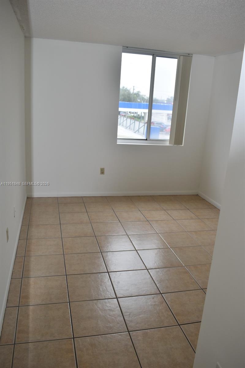 HIGHPOINT CONDO - Residential