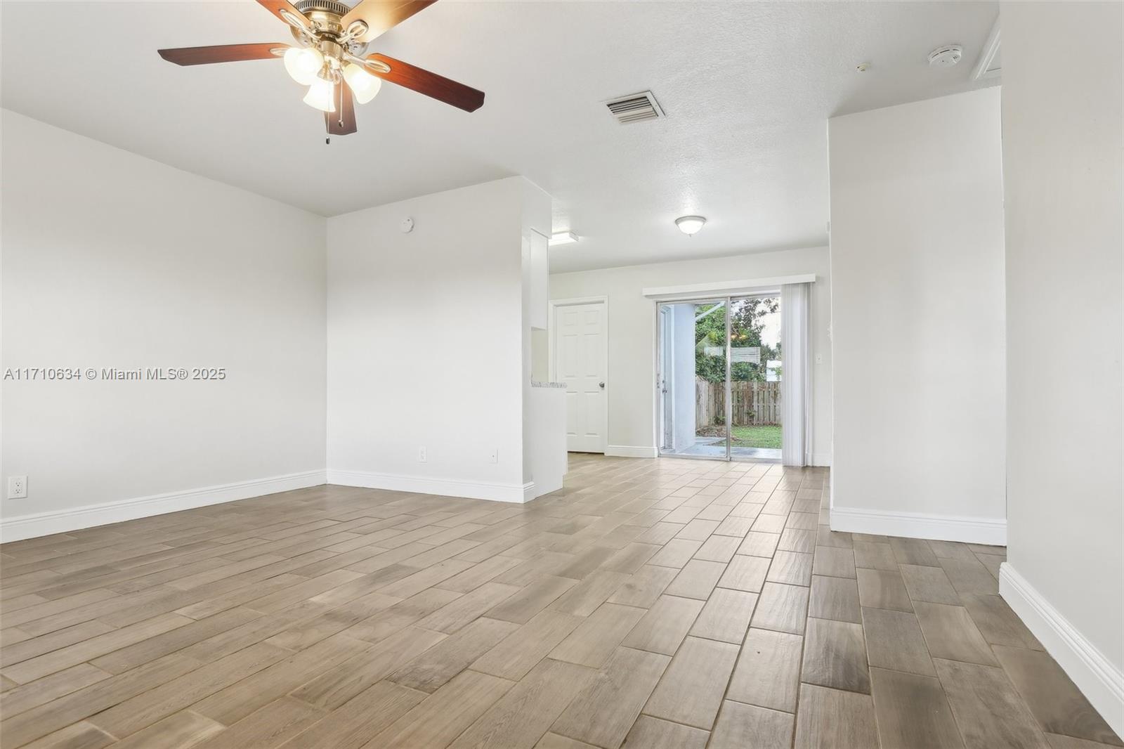 SPRINGBANK PARK - Residential