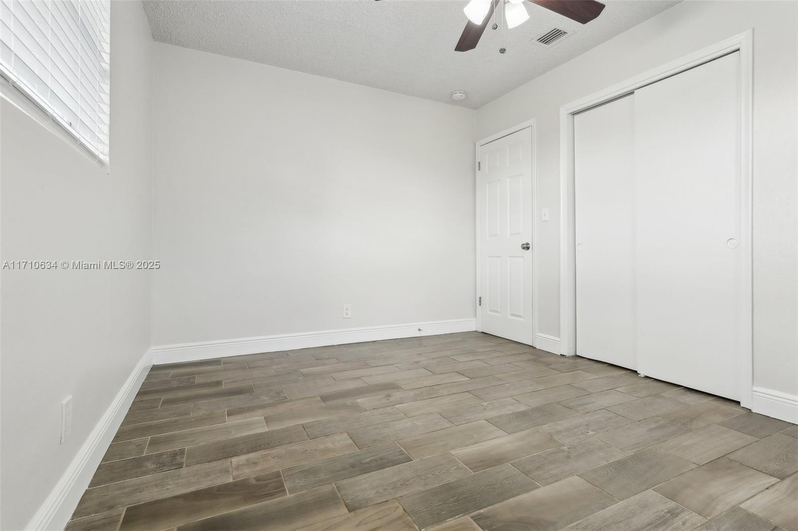 SPRINGBANK PARK - Residential