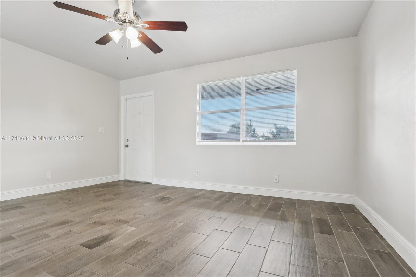 SPRINGBANK PARK - Residential