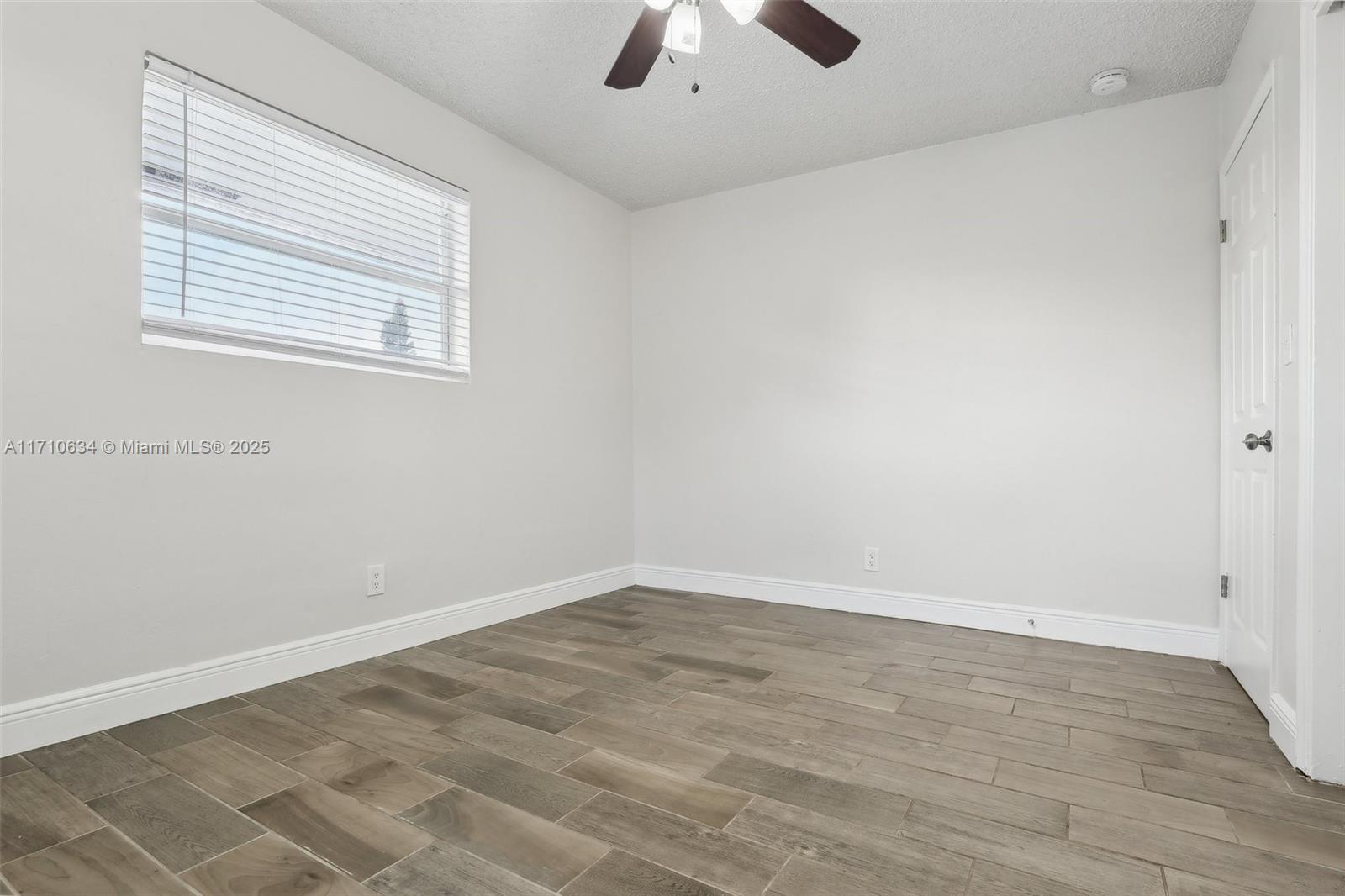 SPRINGBANK PARK - Residential