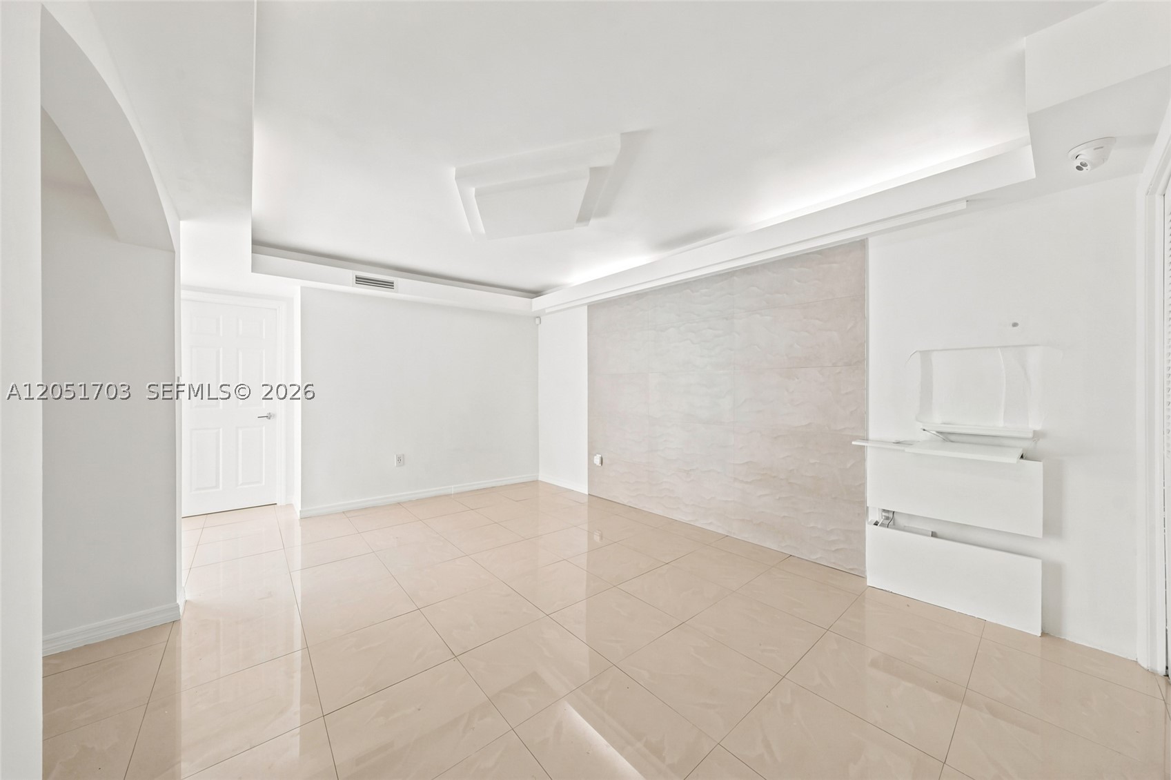 9674 GOLFVIEW VILLAS COND - Residential