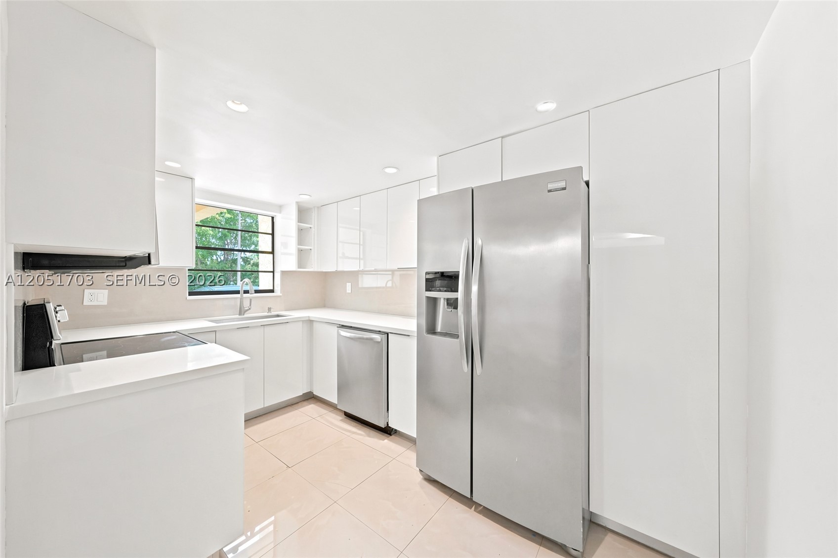 9674 GOLFVIEW VILLAS COND - Residential