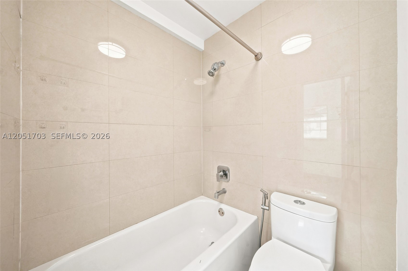 9674 GOLFVIEW VILLAS COND - Residential