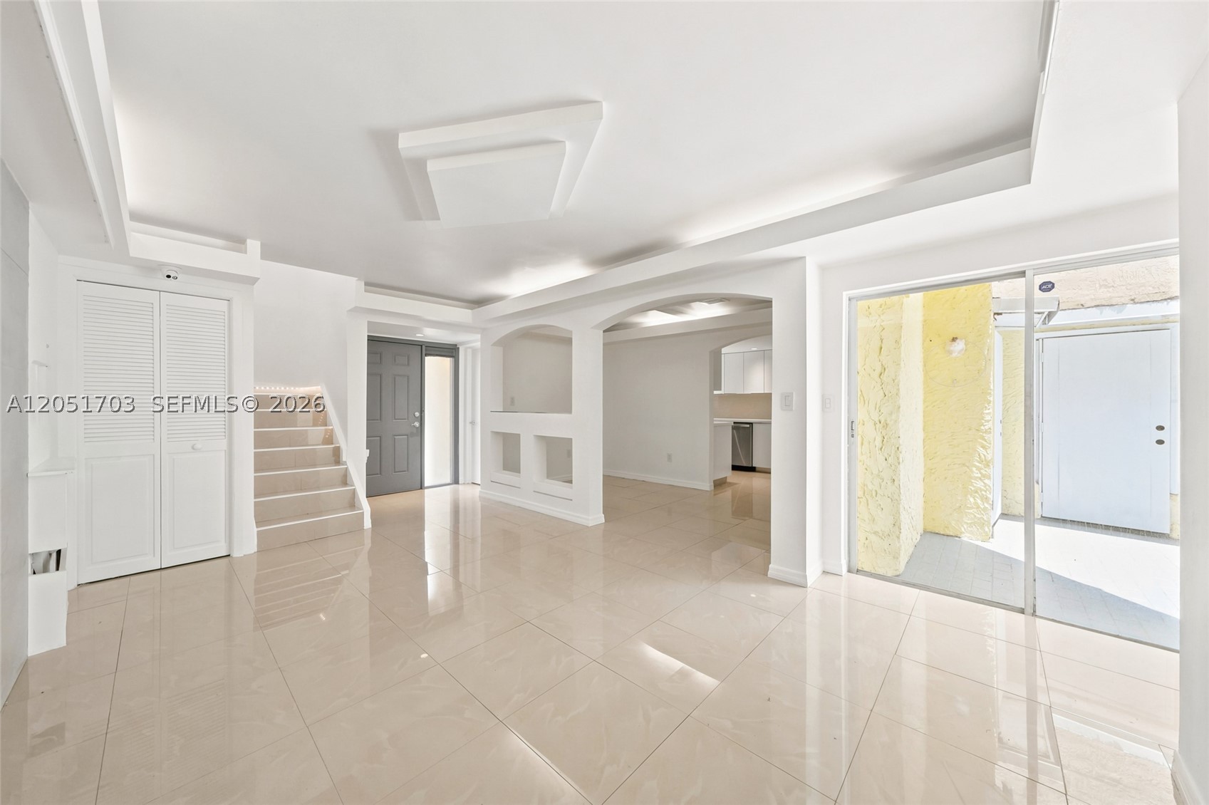 9674 GOLFVIEW VILLAS COND - Residential