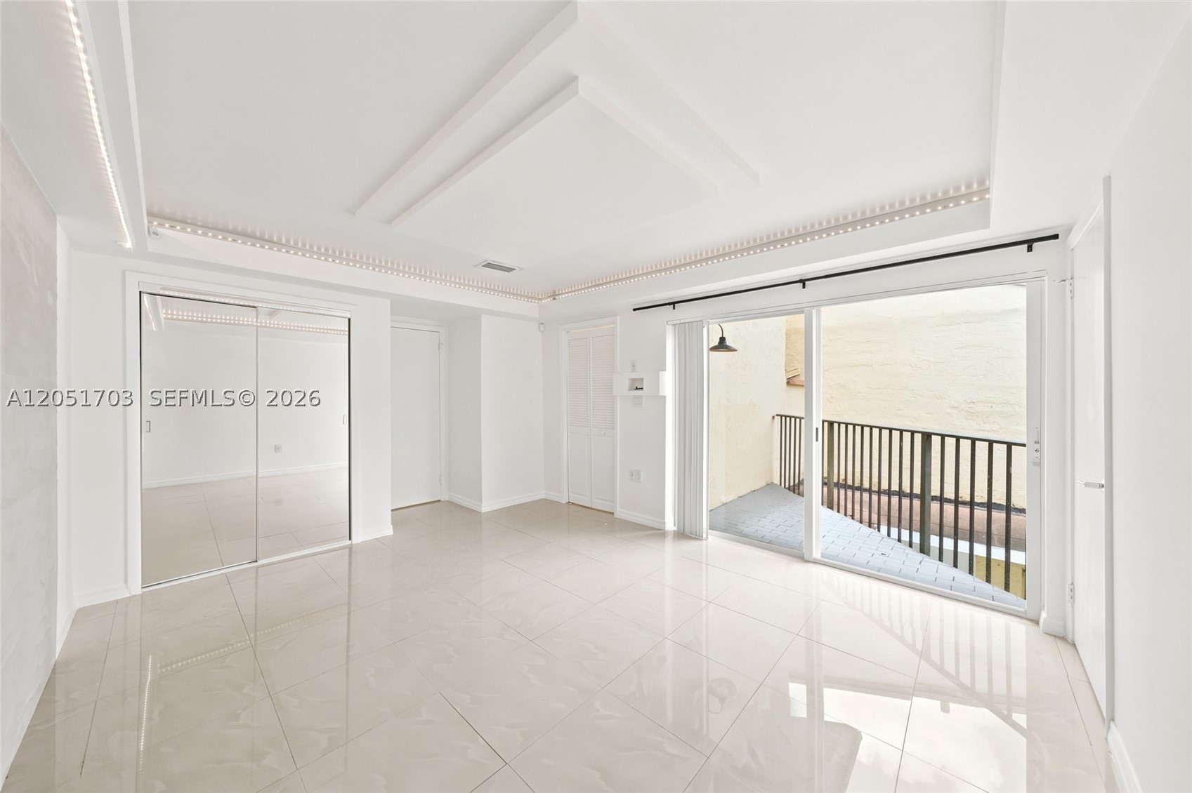 9674 GOLFVIEW VILLAS COND - Residential