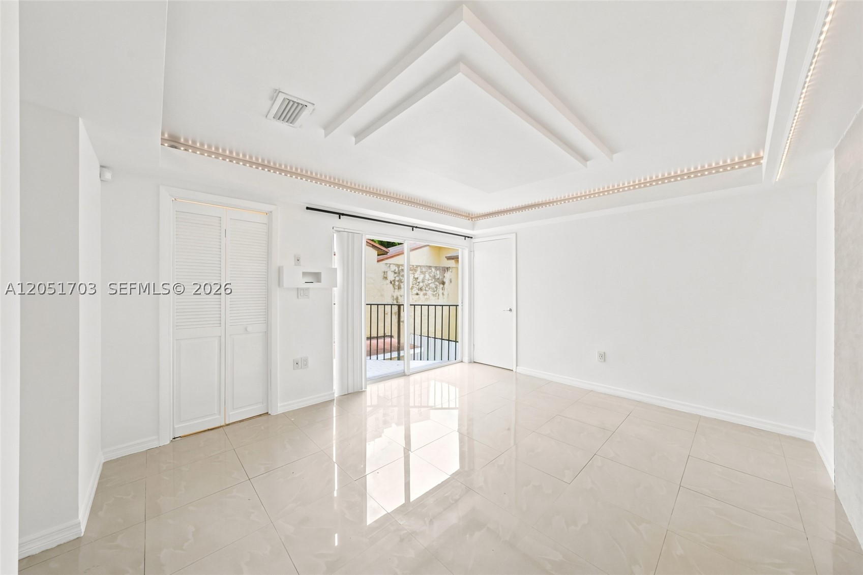 9674 GOLFVIEW VILLAS COND - Residential