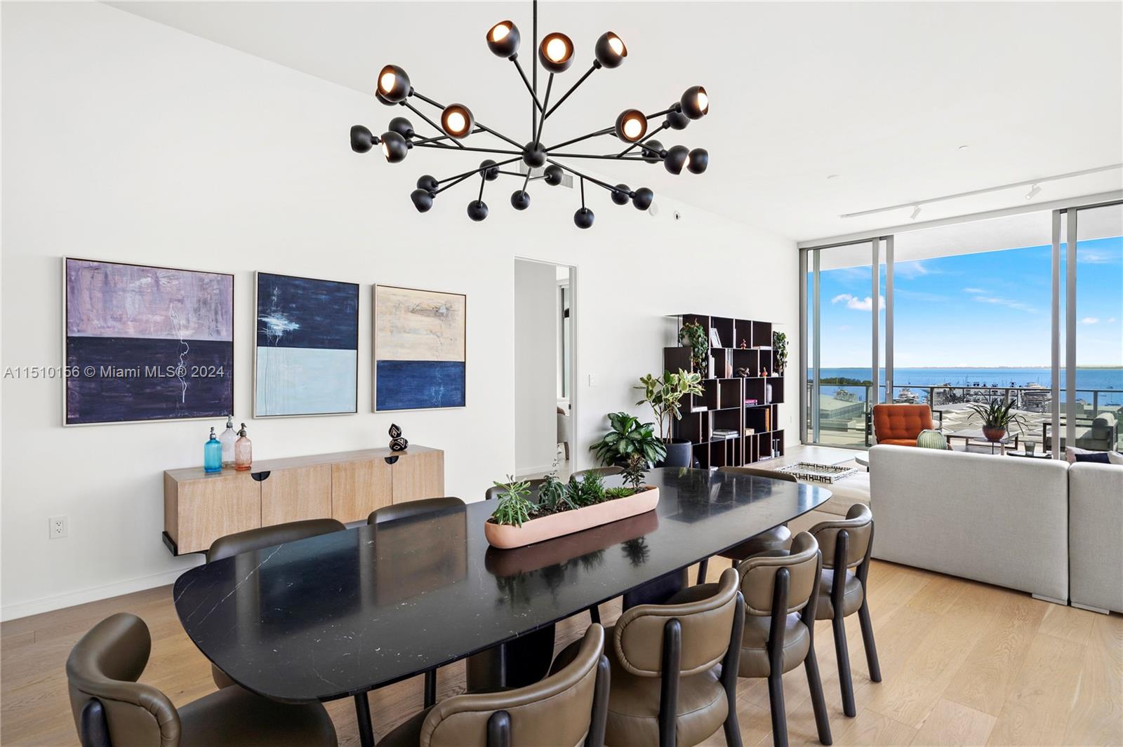 DINNER KEY - Residential