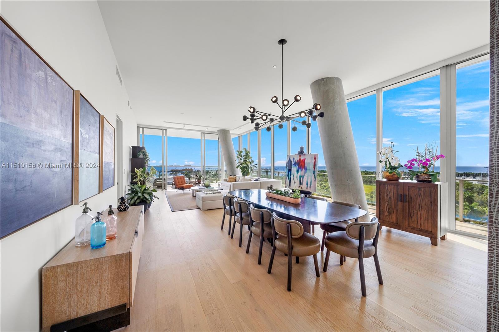 DINNER KEY - Residential