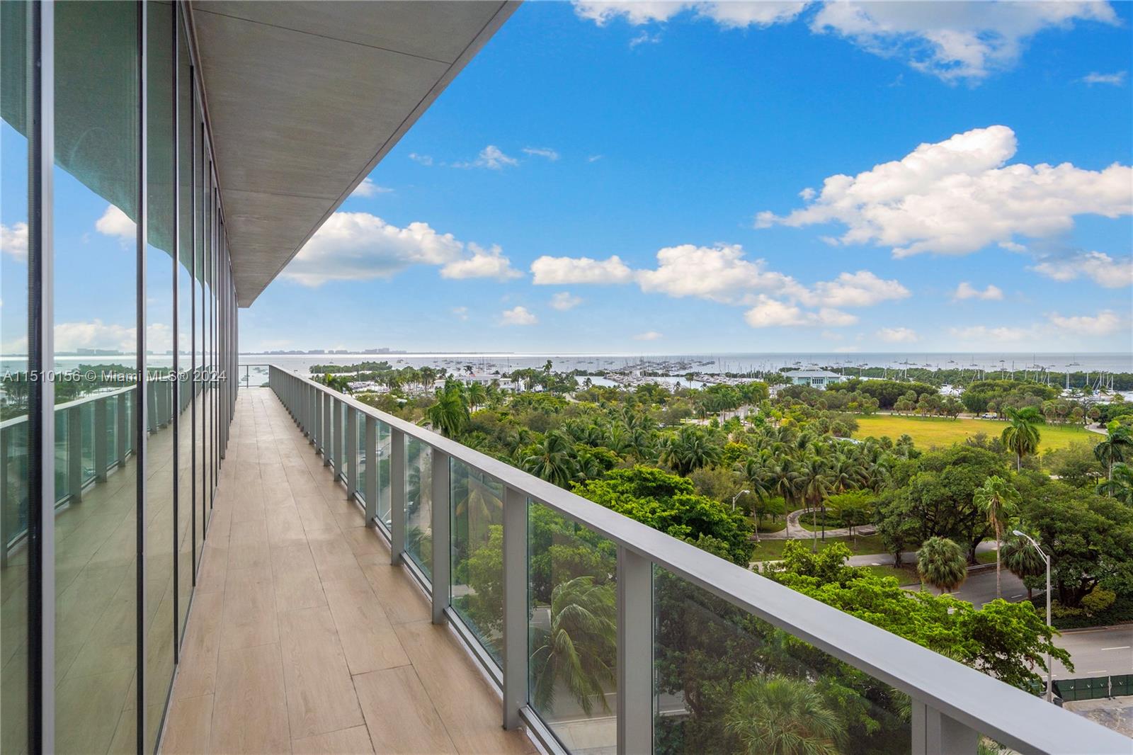DINNER KEY - Residential