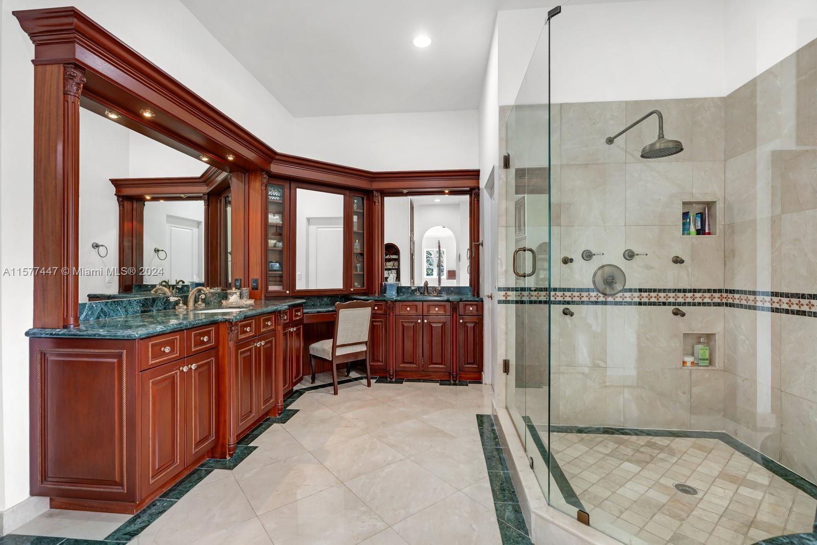 CORAL GABLE COUNTRY CLUB - Residential