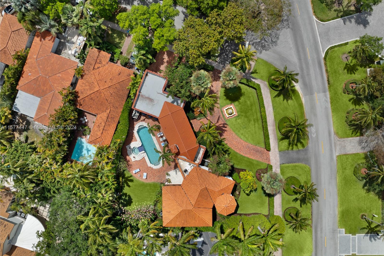CORAL GABLE COUNTRY CLUB - Residential