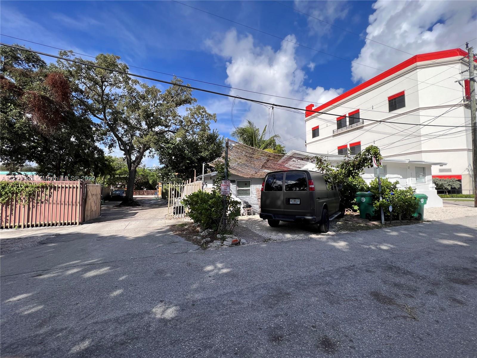 DIXIE HIGHWAY TRACK - Residential