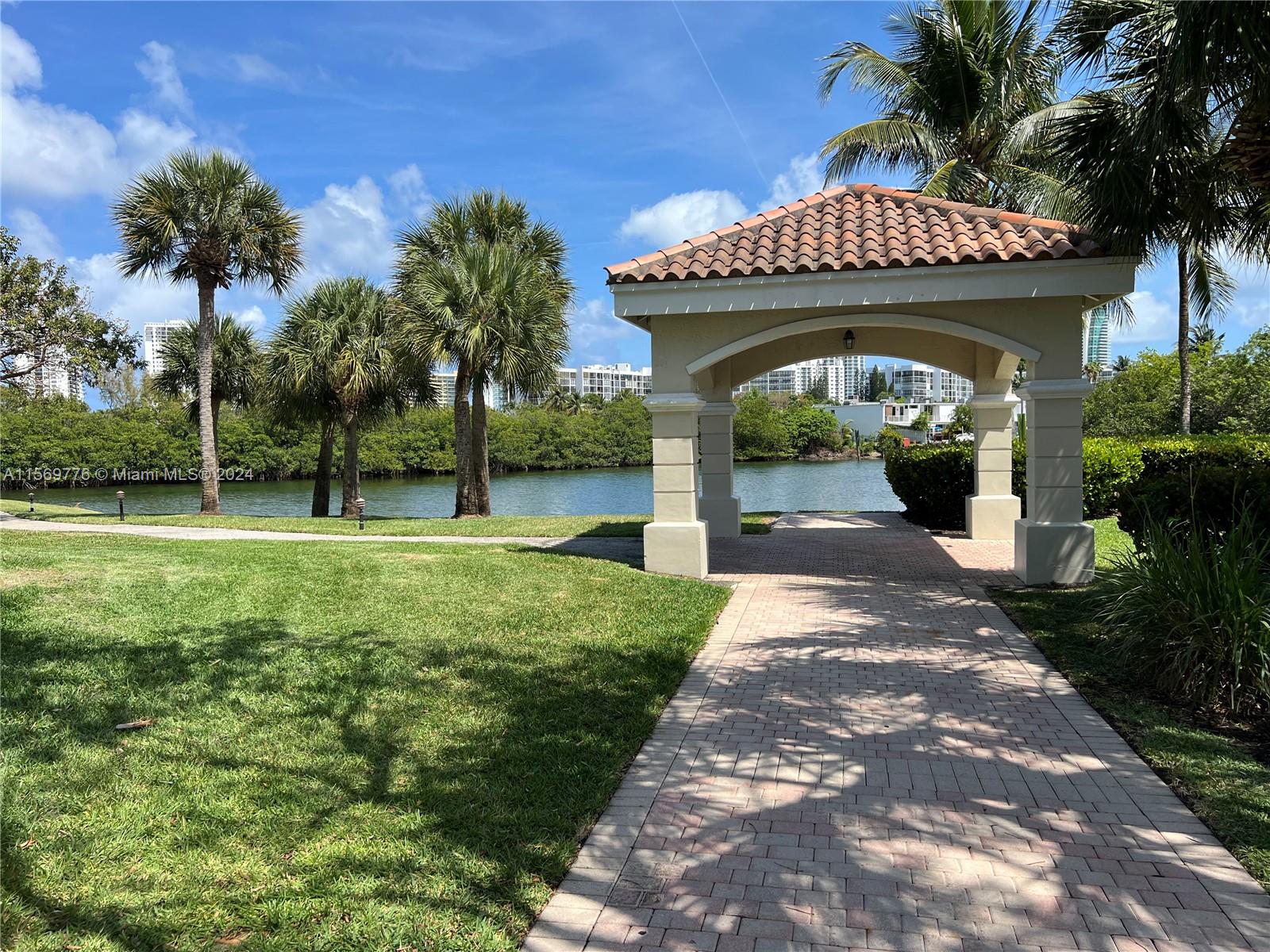 THREE ISLANDS 3RD SECTION - Residential